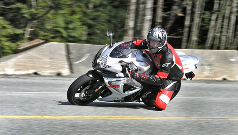 Спортбайк Suzuki GSX-R600. Продажа спортбайков.